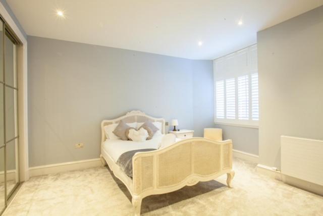 Stylish 2 Bedroom Apartment In Park Circus, West End غلاسغو المظهر الخارجي الصورة