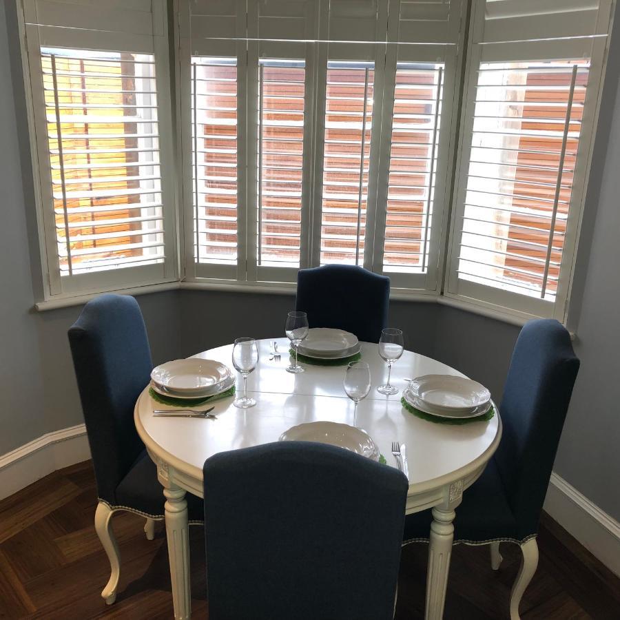 Stylish 2 Bedroom Apartment In Park Circus, West End غلاسغو المظهر الخارجي الصورة