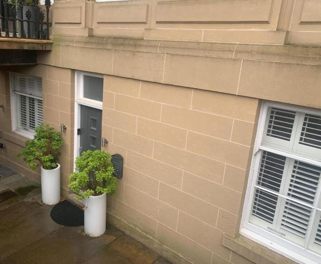 Stylish 2 Bedroom Apartment In Park Circus, West End غلاسغو المظهر الخارجي الصورة